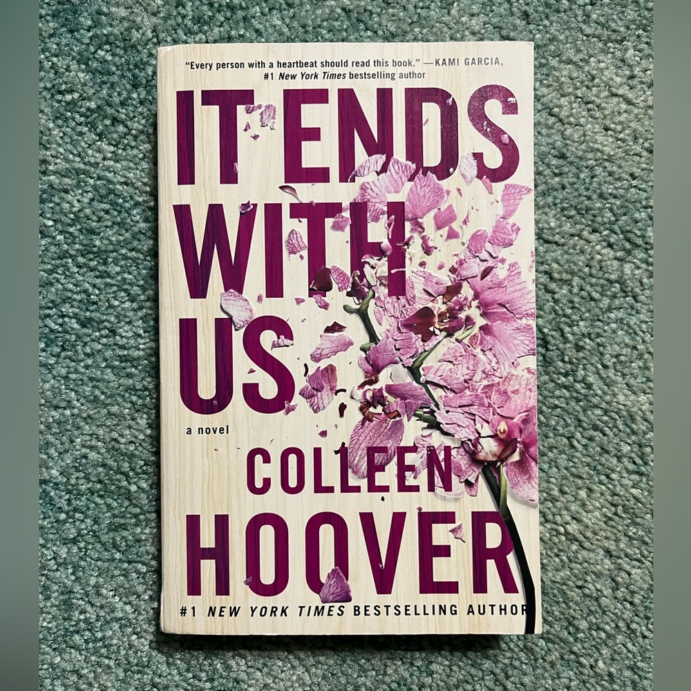 It Ends With Us by Colleen Hoover Book
